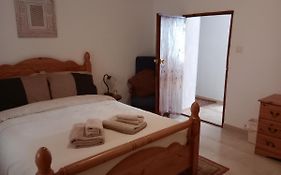 Casa en la Plaza, Hinojares Vivienda Rural